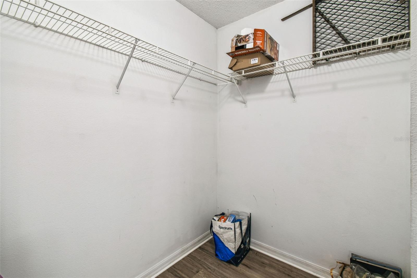 Image 16 of 48 For 142 Brad Circle