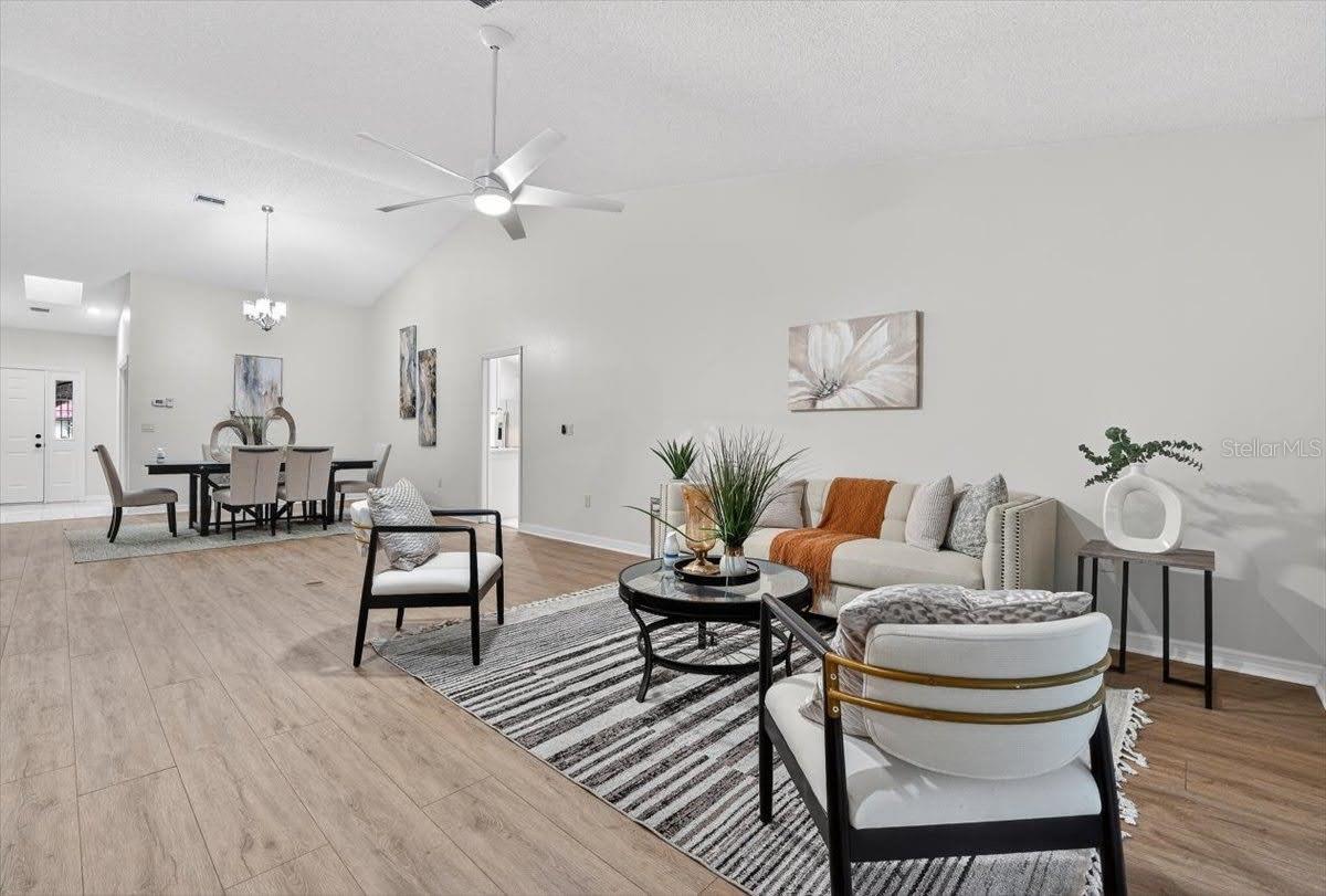 Image 10 of 37 For 7209 Oak Moss Drive 62