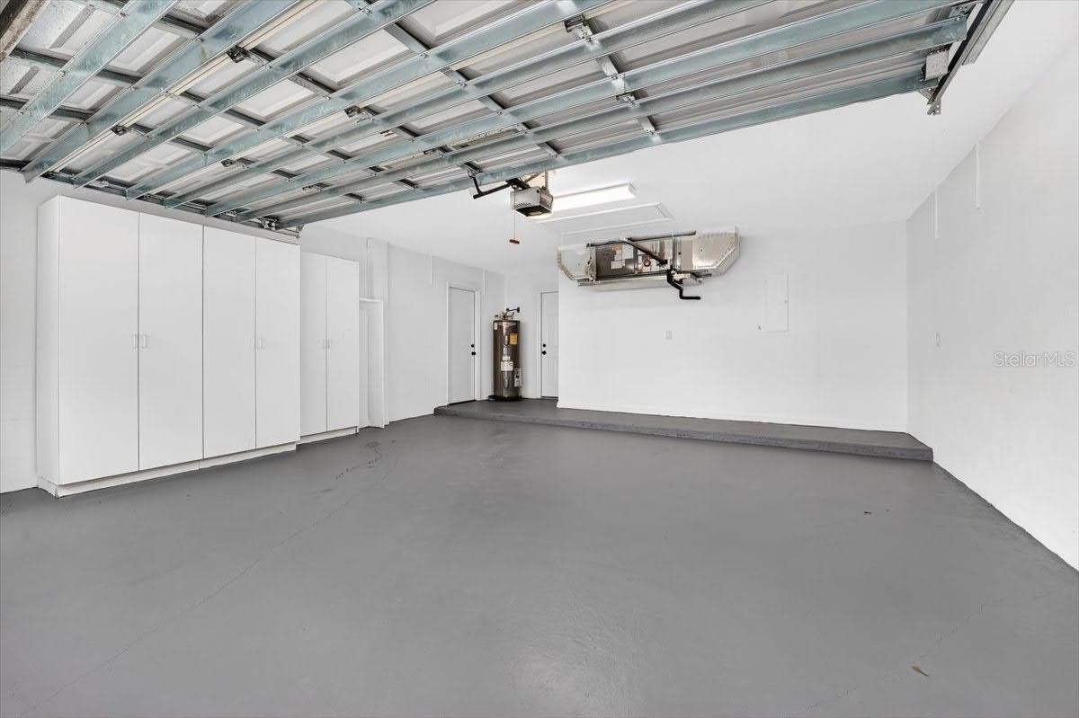 Image 31 of 37 For 7209 Oak Moss Drive 62