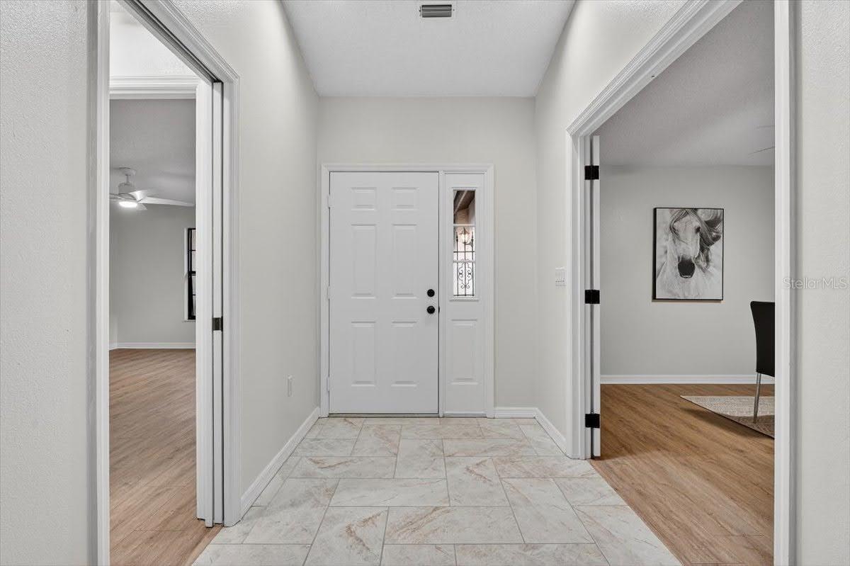 Image 4 of 37 For 7209 Oak Moss Drive 62