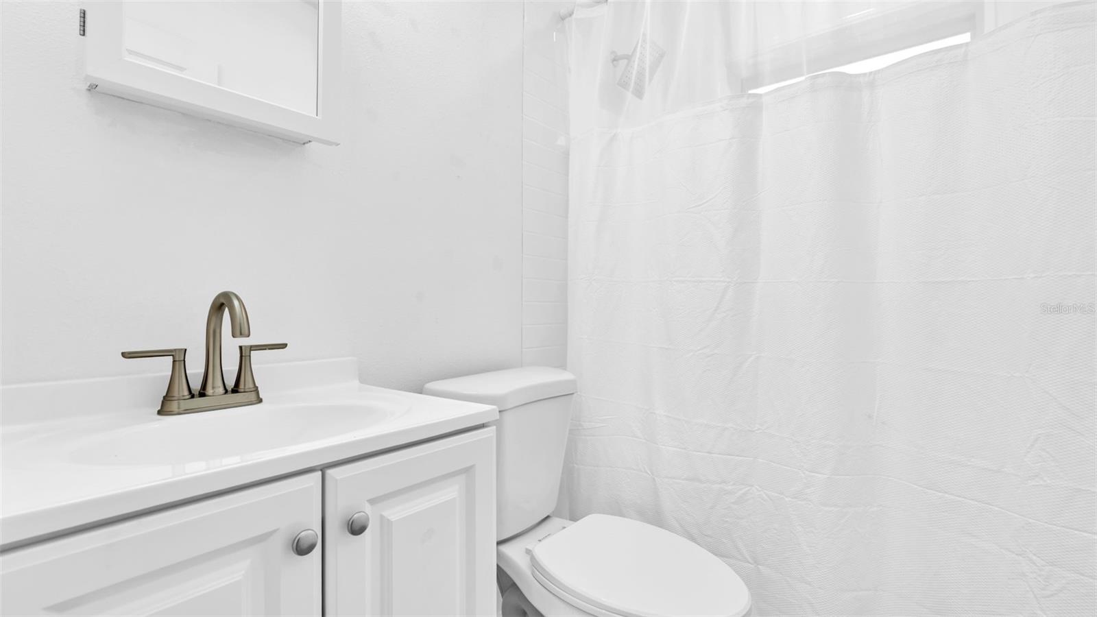 Listing photo id 17 for 7308 Royal Palm Drive