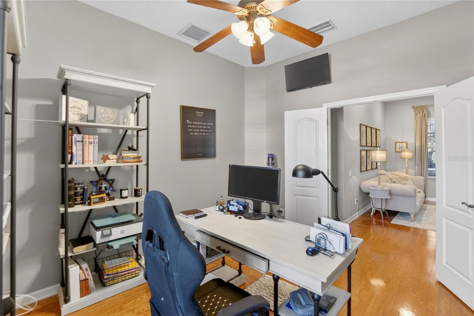 Listing photo id 11 for 27736 Pine Point Drive