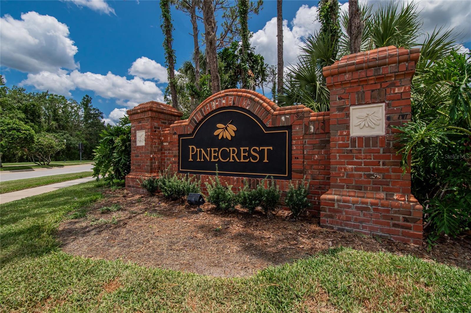 Listing photo id 44 for 27736 Pine Point Drive