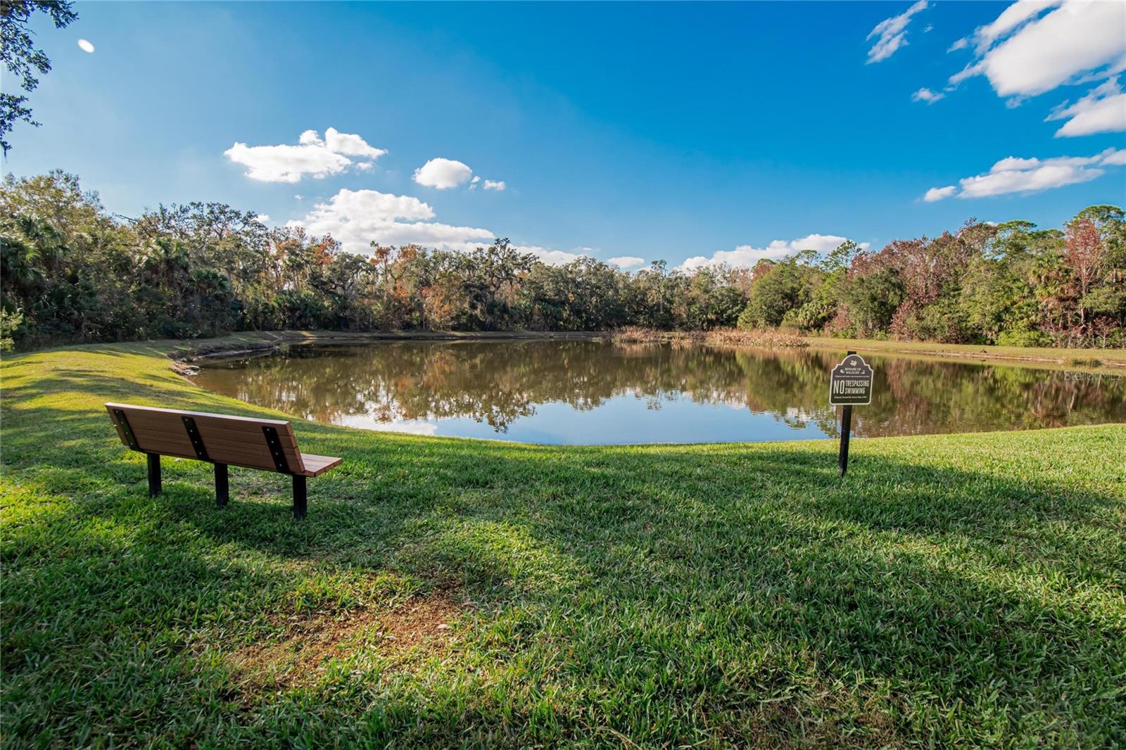 Listing photo id 5 for 27736 Pine Point Drive