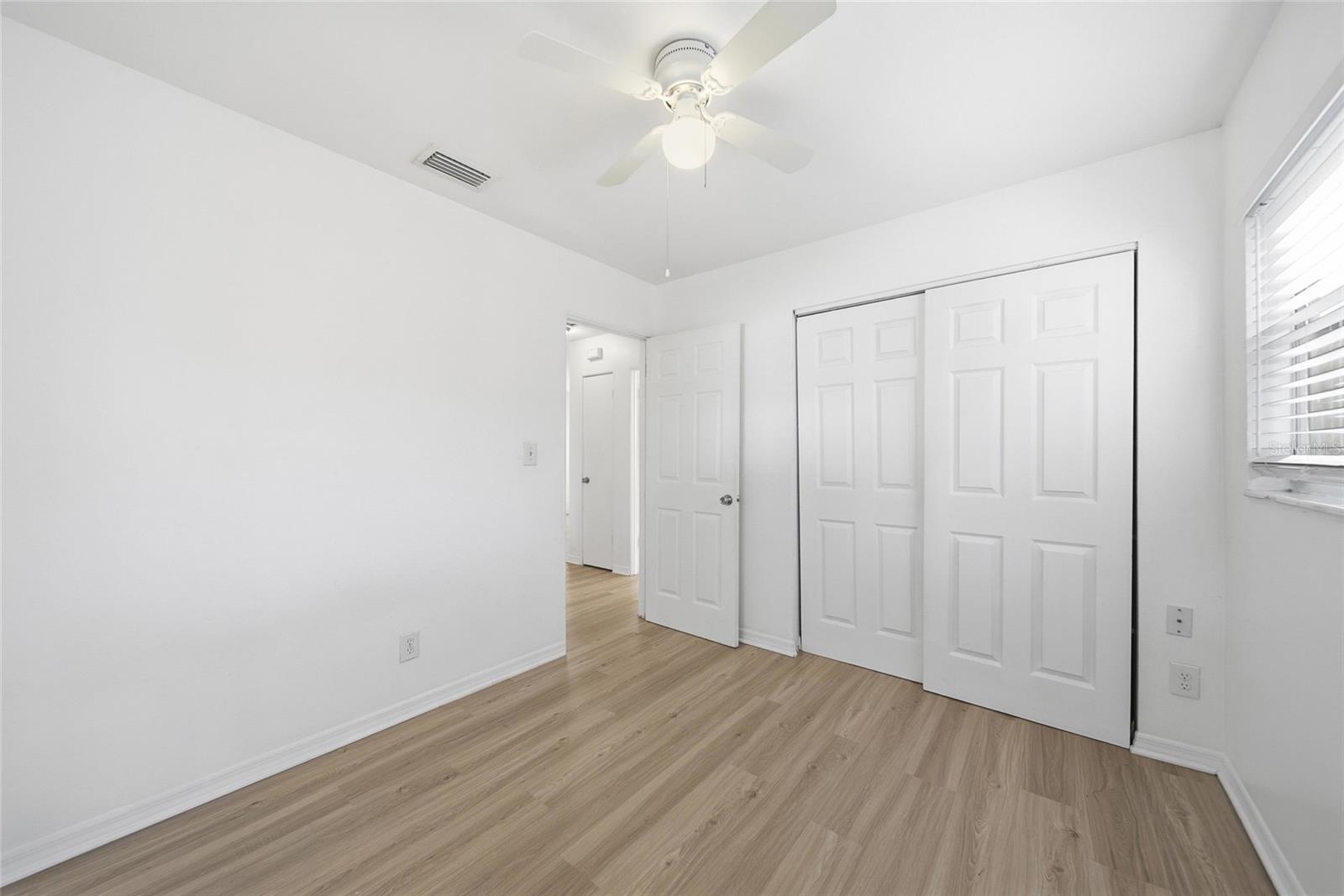 Image 9 of 24 For 781 73rd Avenue N