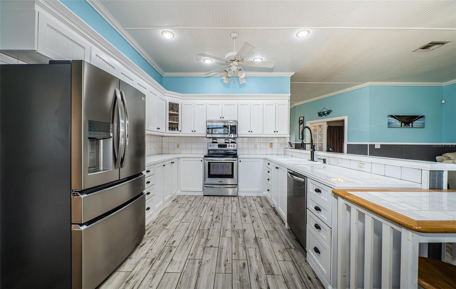 Image 12 of 42 For 5127 Bay Boulevard