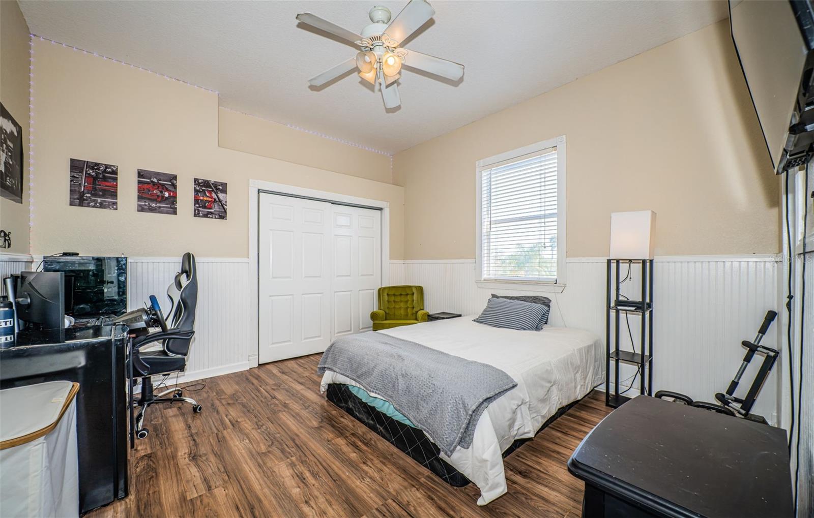 Image 17 of 42 For 5127 Bay Boulevard