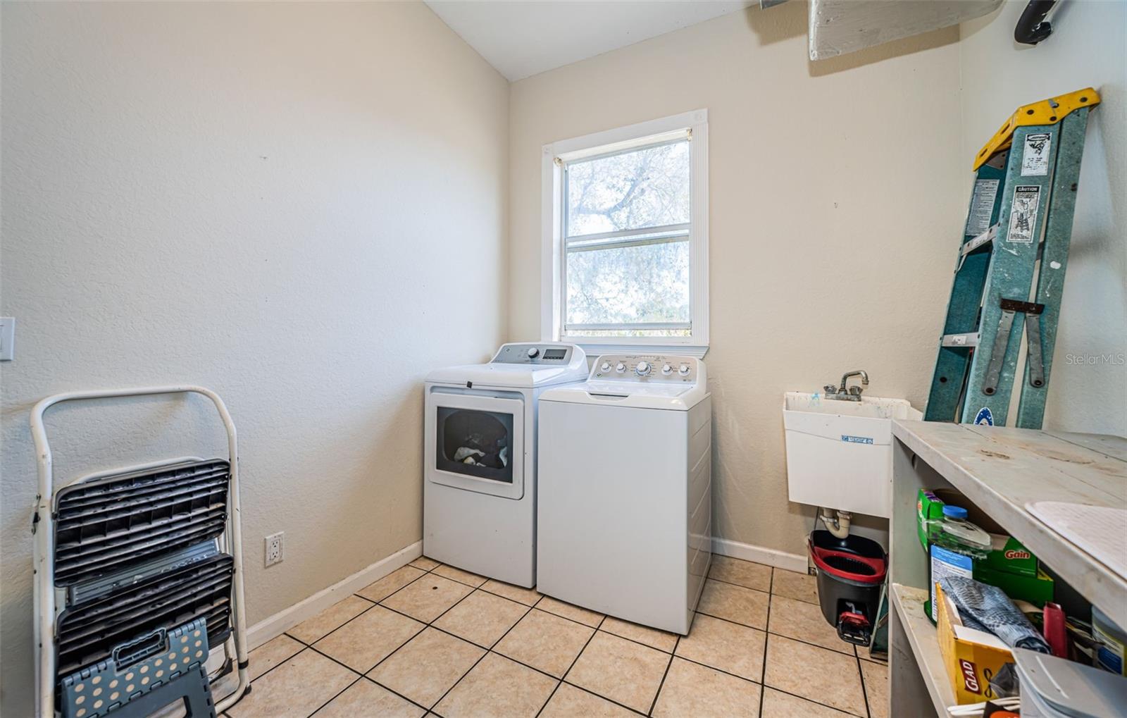 Image 23 of 42 For 5127 Bay Boulevard