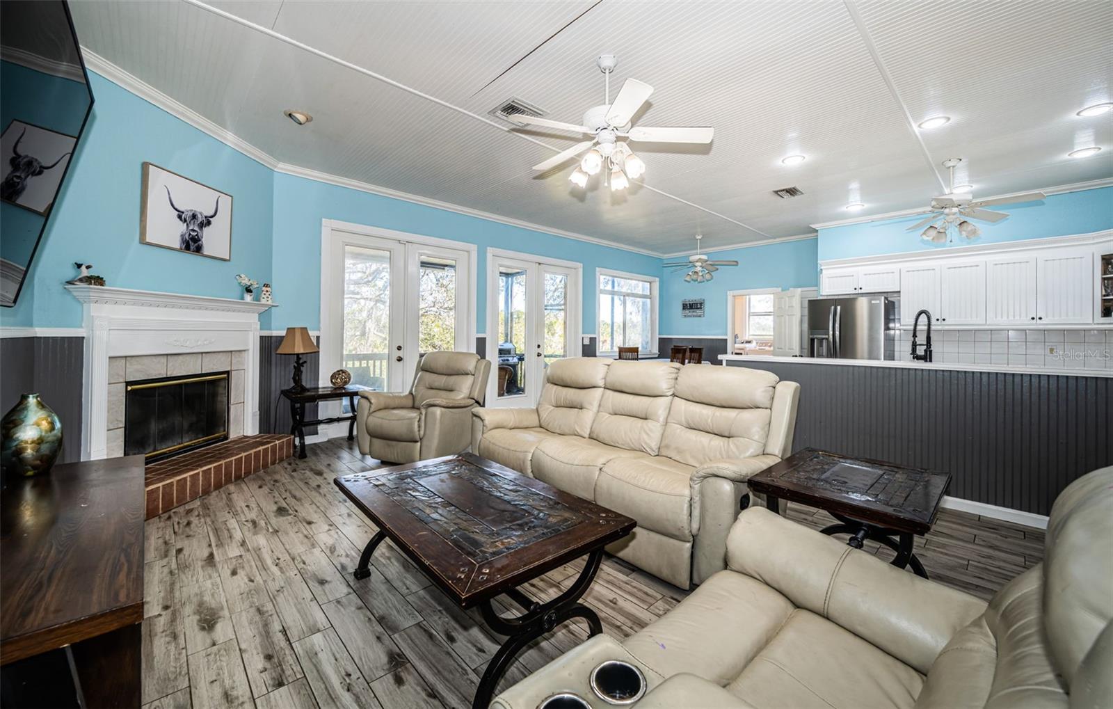 Image 7 of 42 For 5127 Bay Boulevard