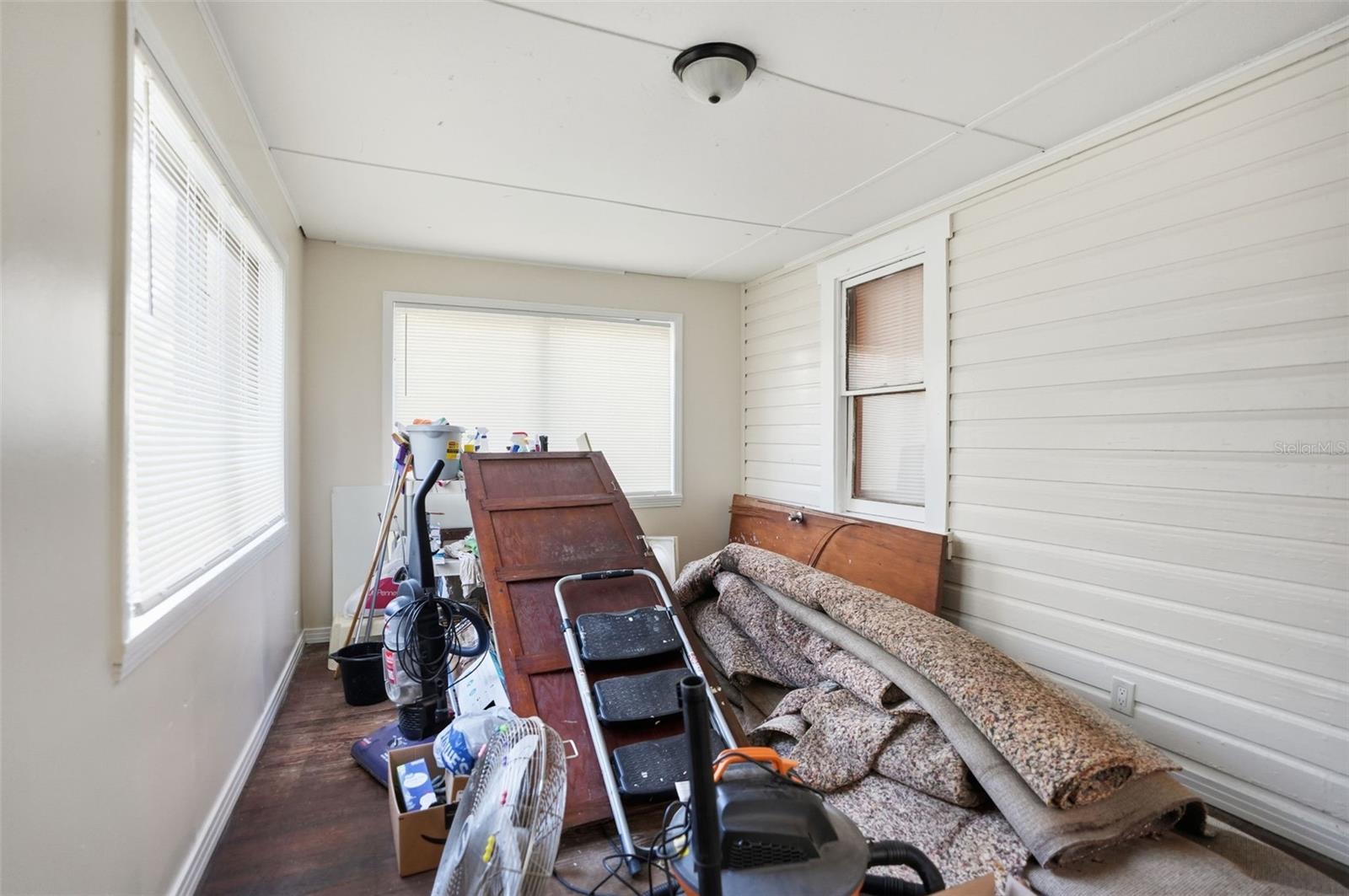 Image 17 of 20 For 11109 Carmon Street