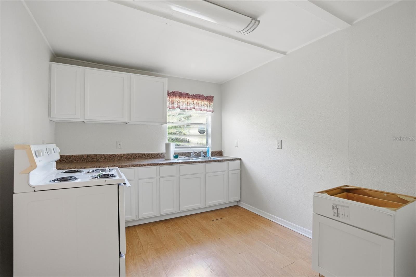 Image 5 of 20 For 11109 Carmon Street