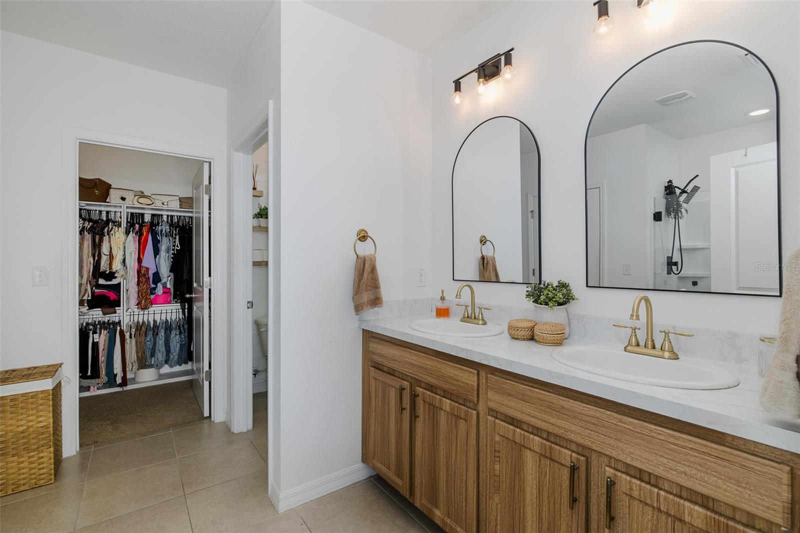 Image 51 of 59 For 16957 Secret Meadow Drive