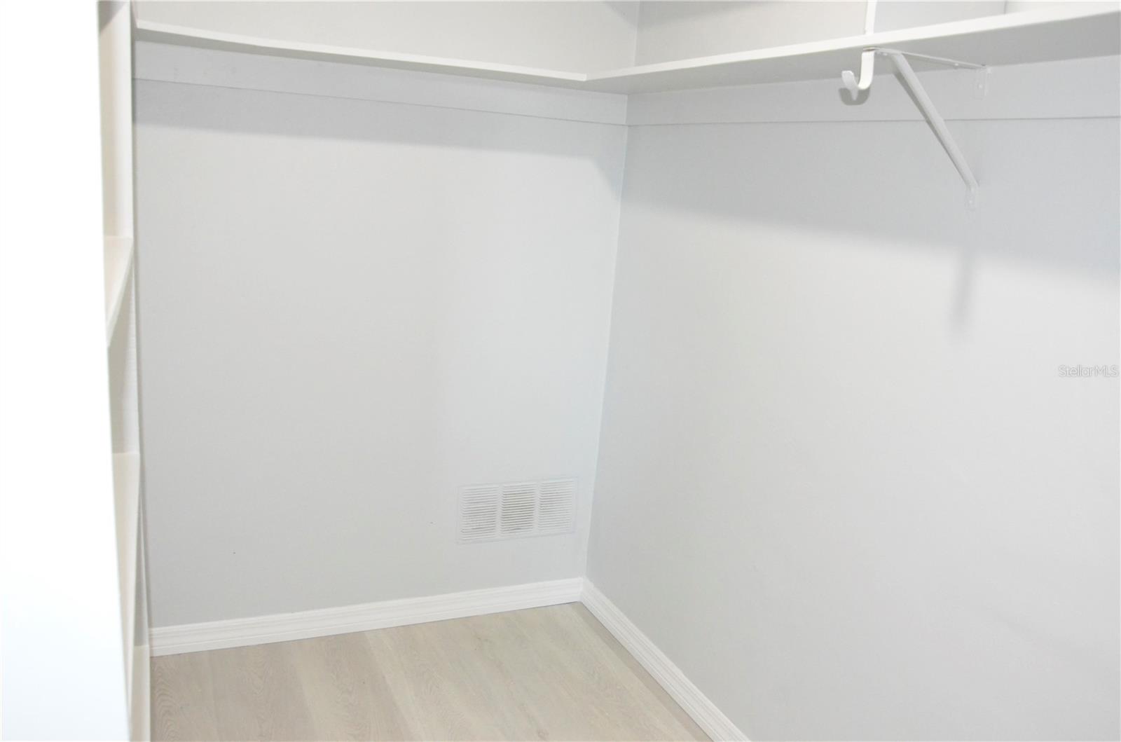 Image 12 of 25 For 1134 Fernwood Drive