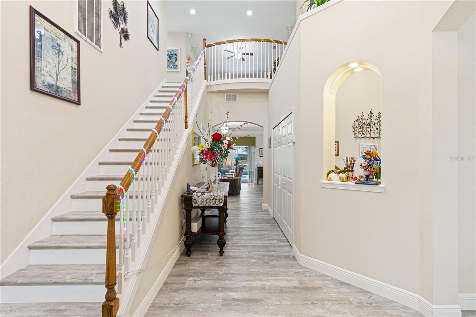 Image 17 of 94 For 13704 Artesa Bell Drive