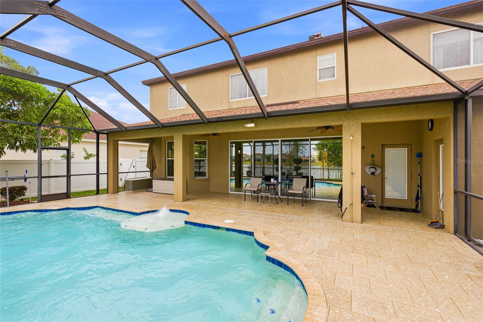 Image 84 of 94 For 13704 Artesa Bell Drive