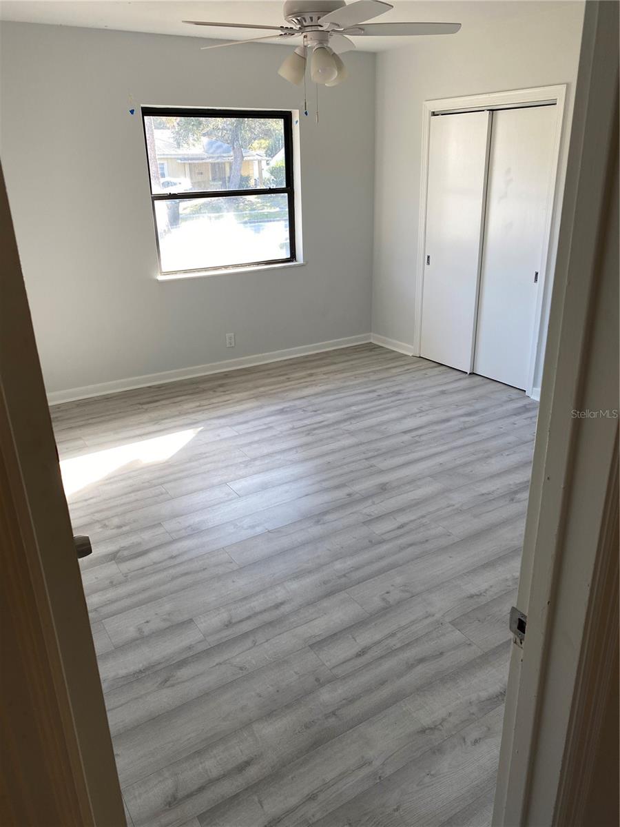 Image 18 of 29 For 727 27th Avenue S