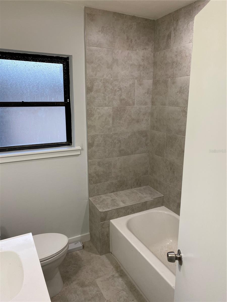 Image 22 of 29 For 727 27th Avenue S