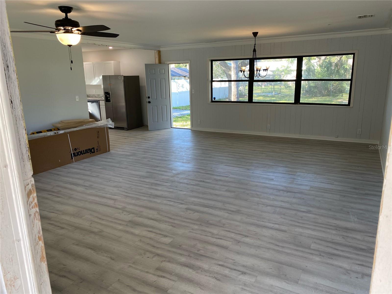 Image 7 of 29 For 727 27th Avenue S