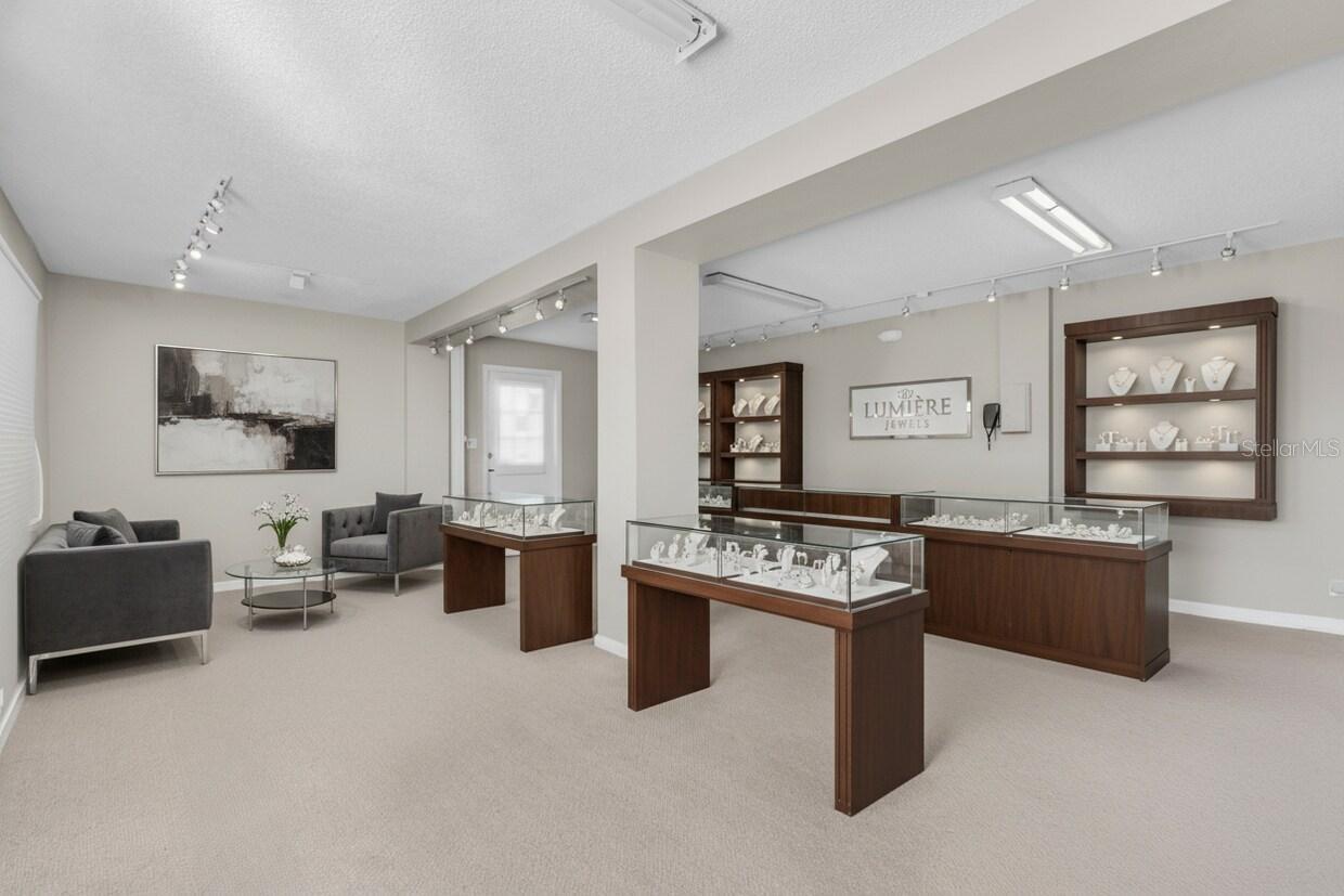 Listing photo id 2 for 800 Pasadena Avenue S