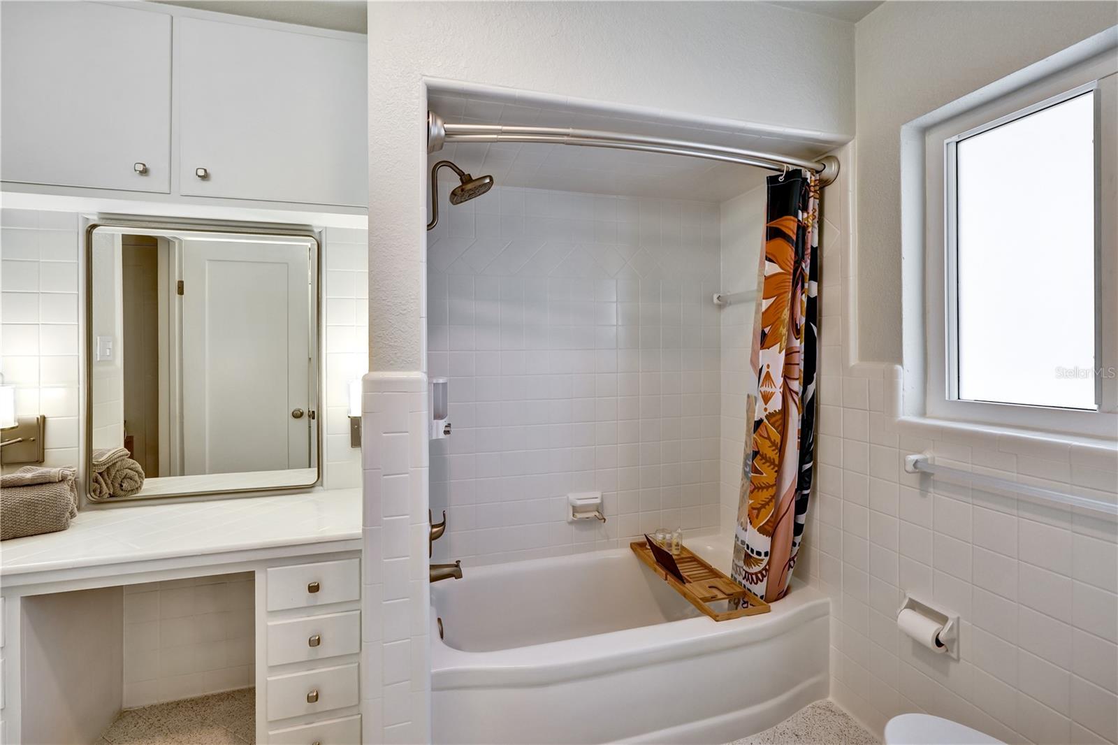 Image 14 of 32 For 4660 22nd Avenue S