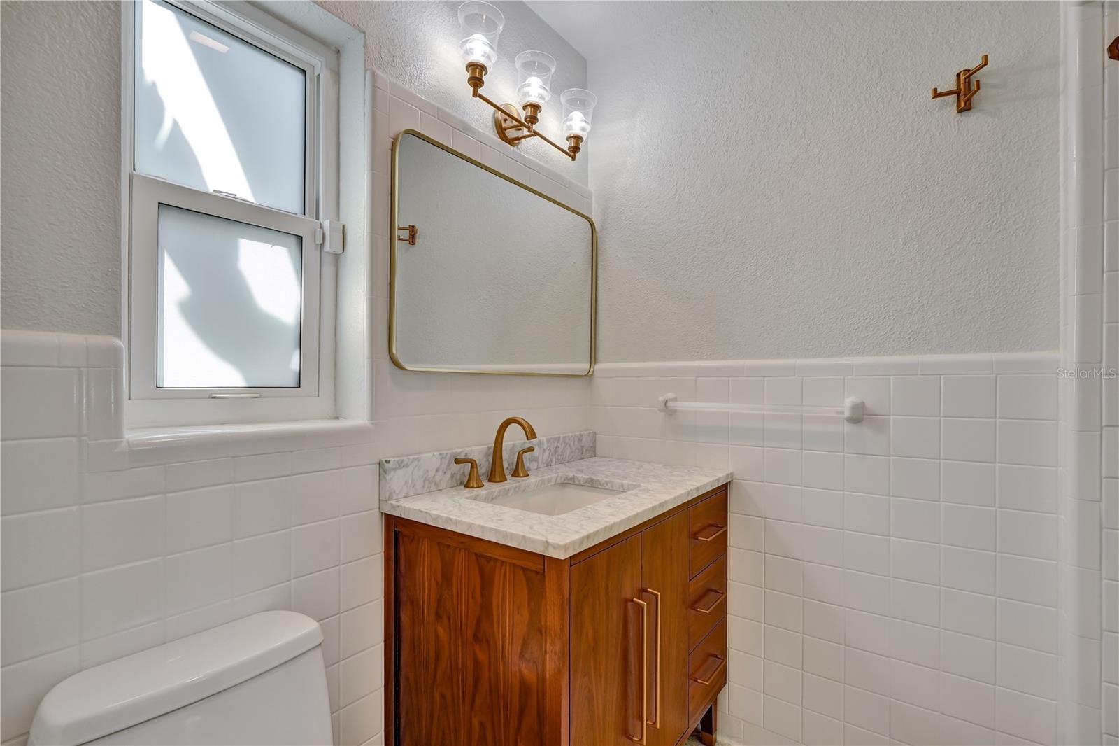 Image 23 of 32 For 4660 22nd Avenue S