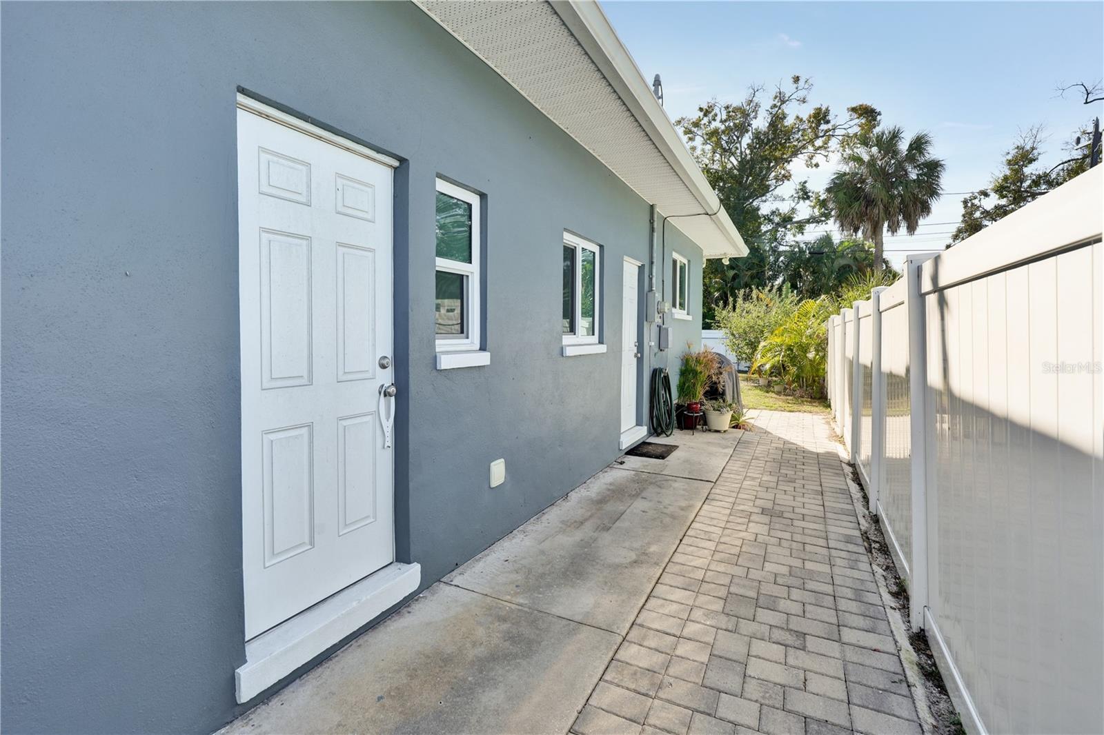 Image 28 of 32 For 4660 22nd Avenue S