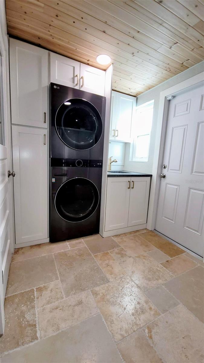 Image 31 of 32 For 4660 22nd Avenue S