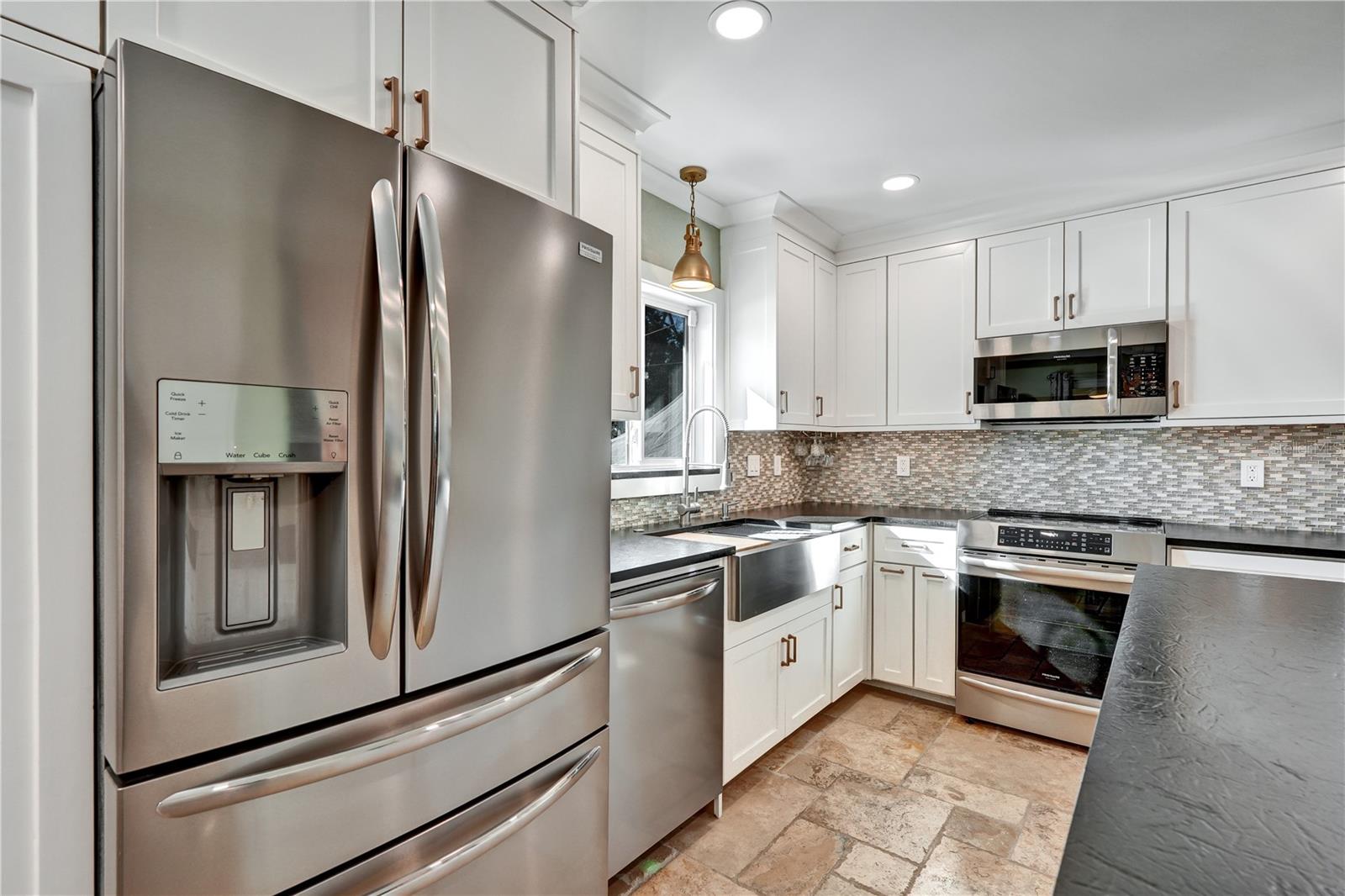 Image 4 of 32 For 4660 22nd Avenue S