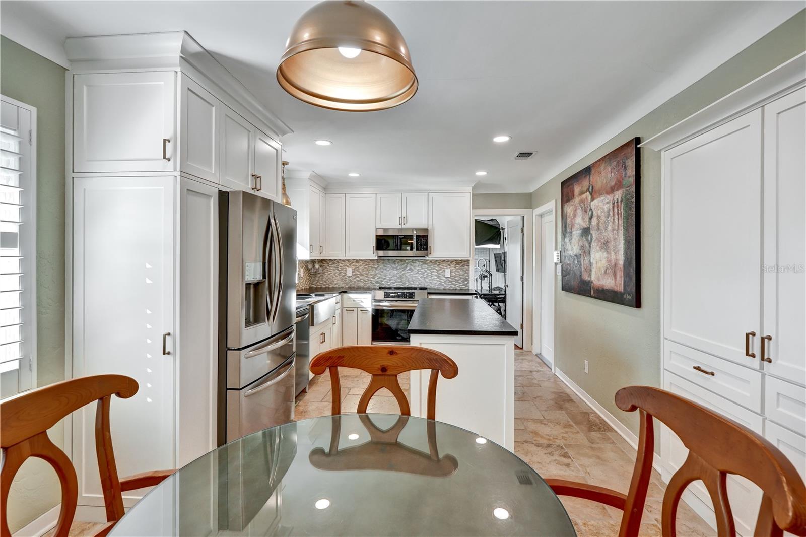 Image 5 of 32 For 4660 22nd Avenue S