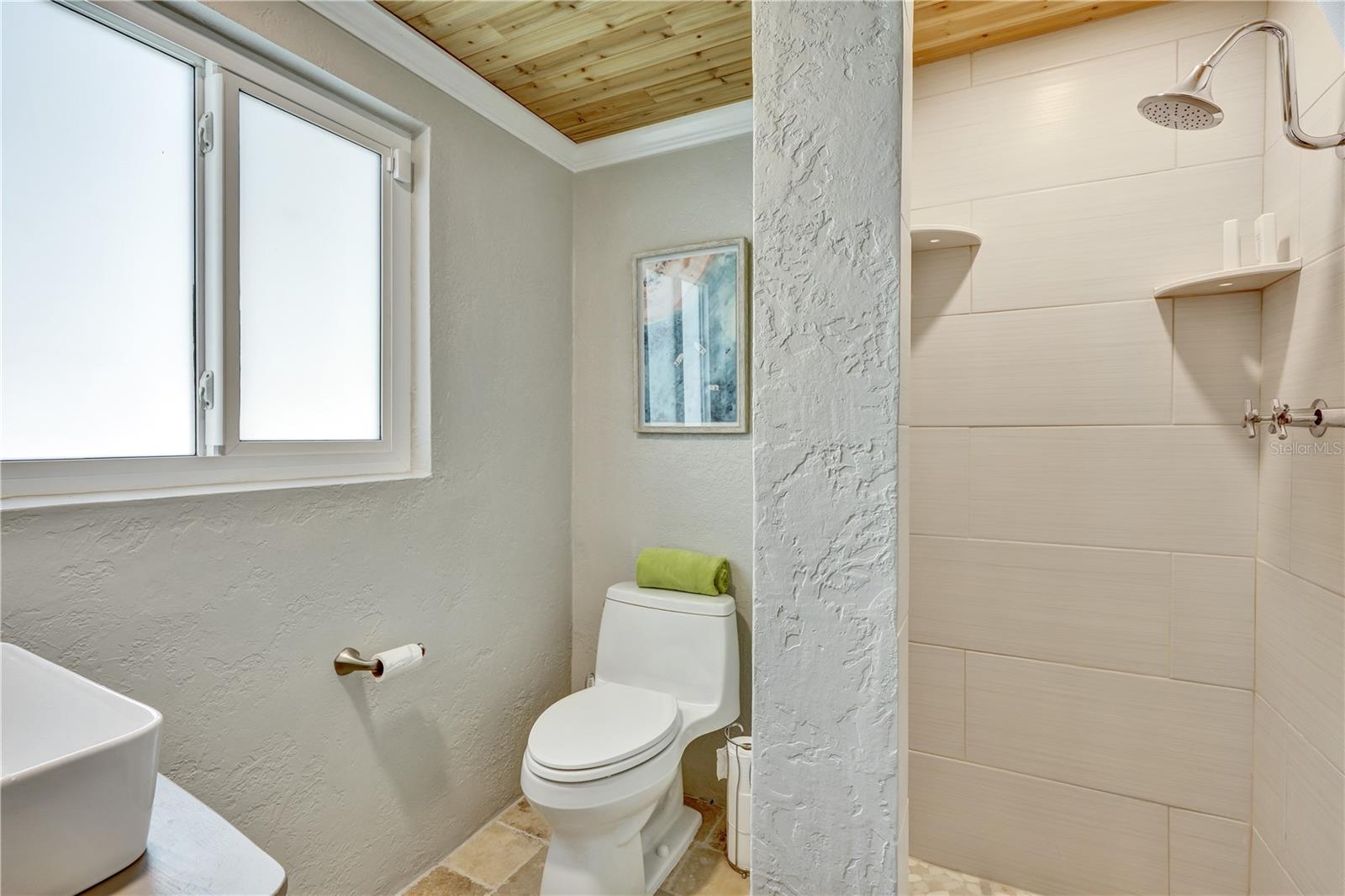 Image 8 of 32 For 4660 22nd Avenue S