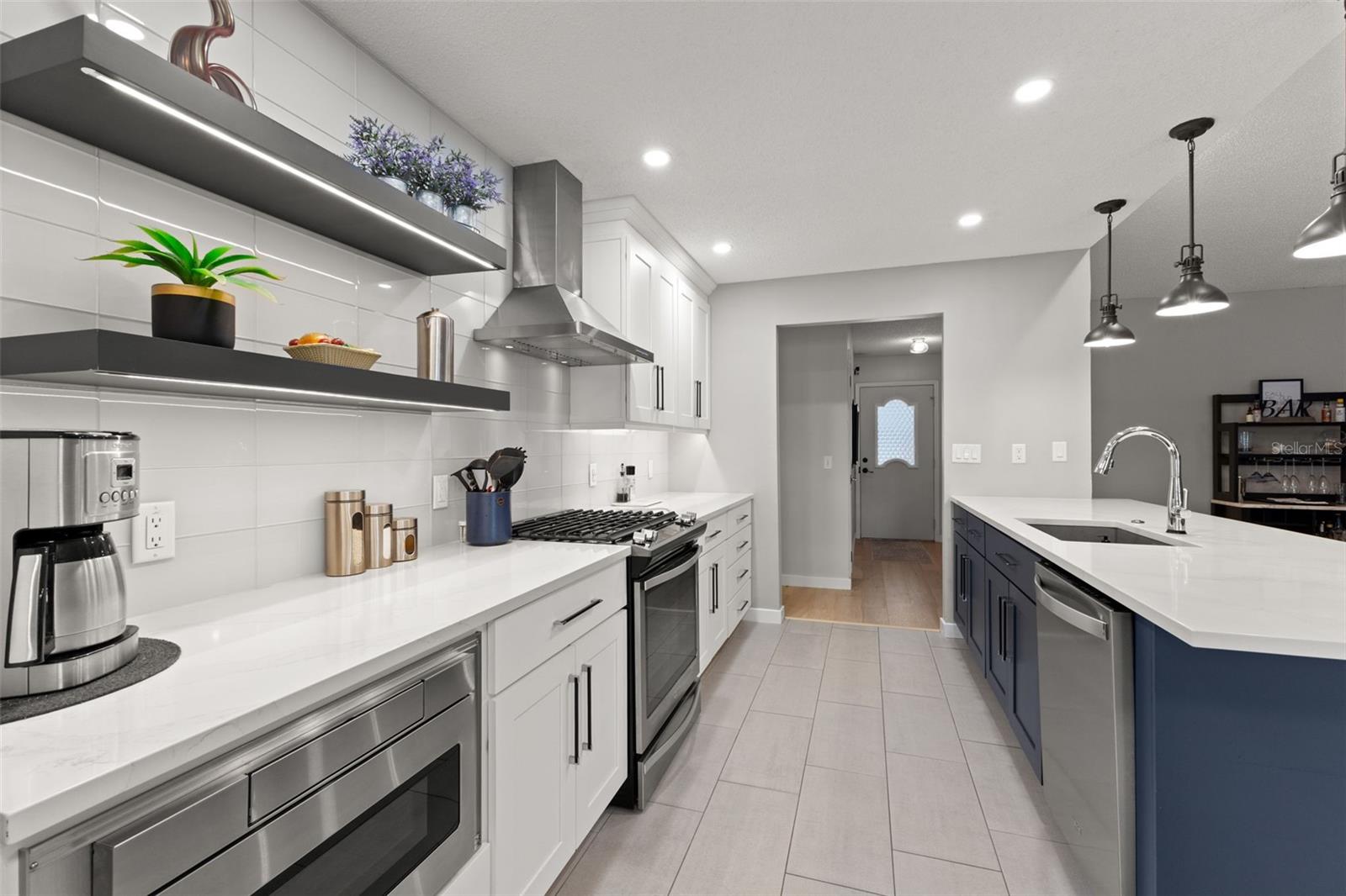 Image 10 of 36 For 2420 Osprey Avenue