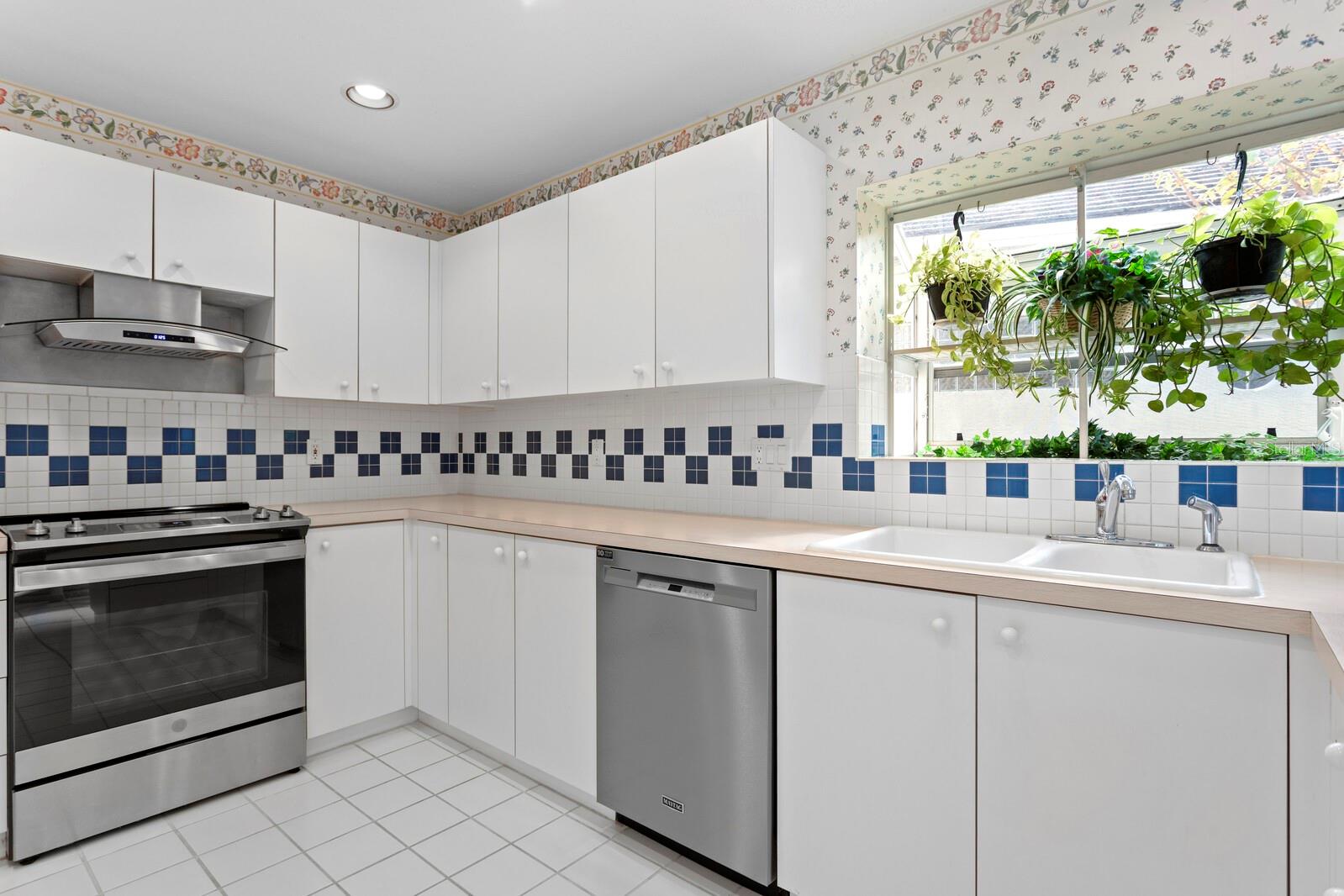 Image 18 of 61 For 17716 Nathans Drive