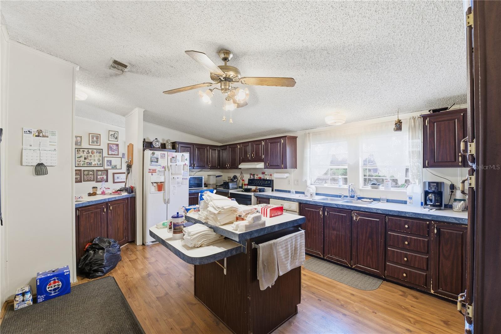 Image 15 of 46 For 10029 Chestnut Drive