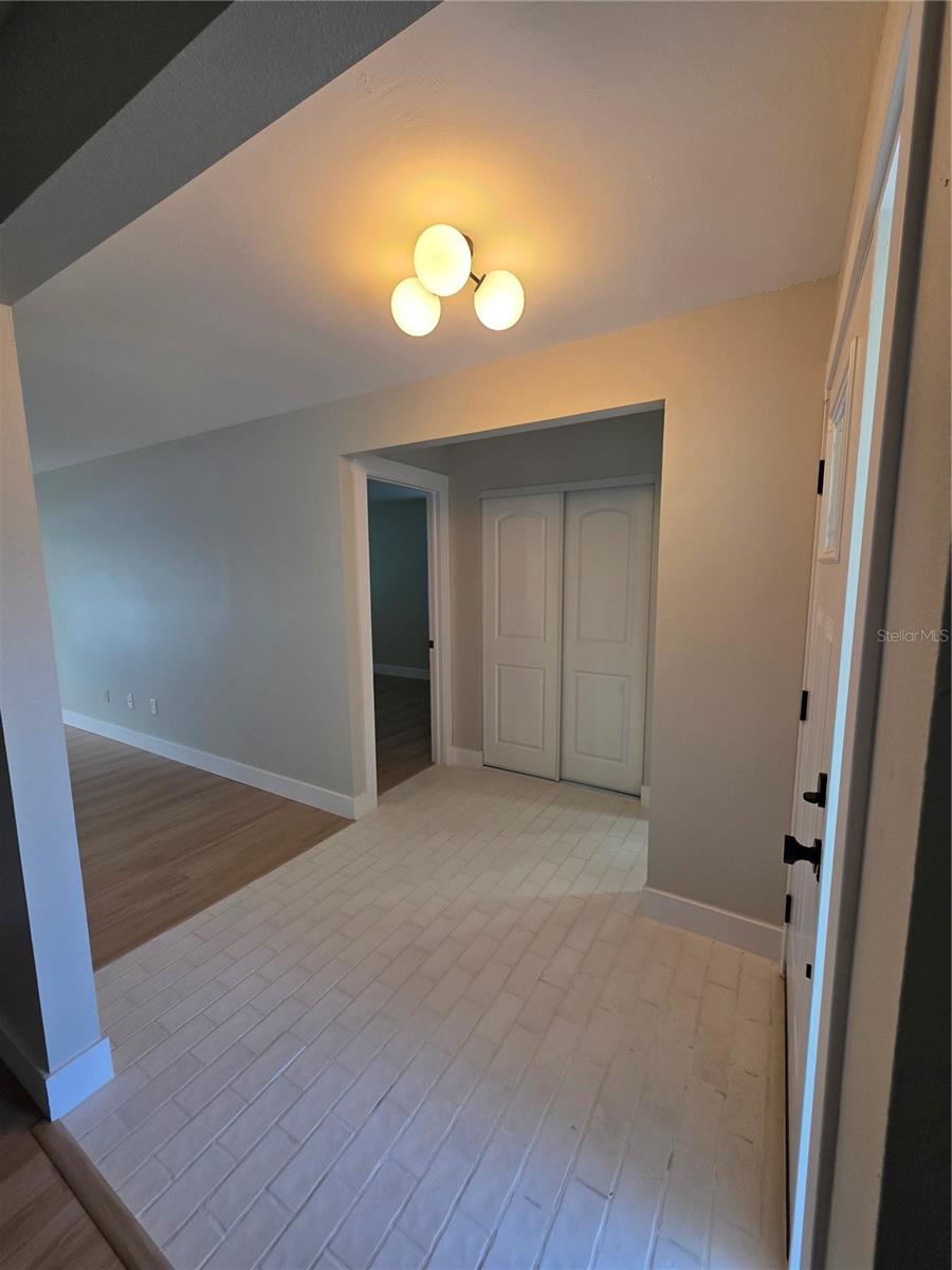 Image 6 of 21 For 1689 Monterey Drive