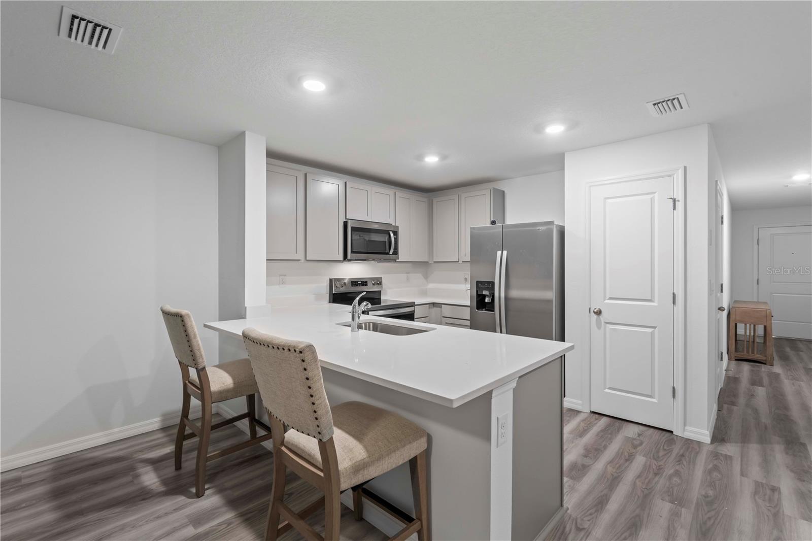 Image 19 of 36 For 959 Spotted Egret Loop