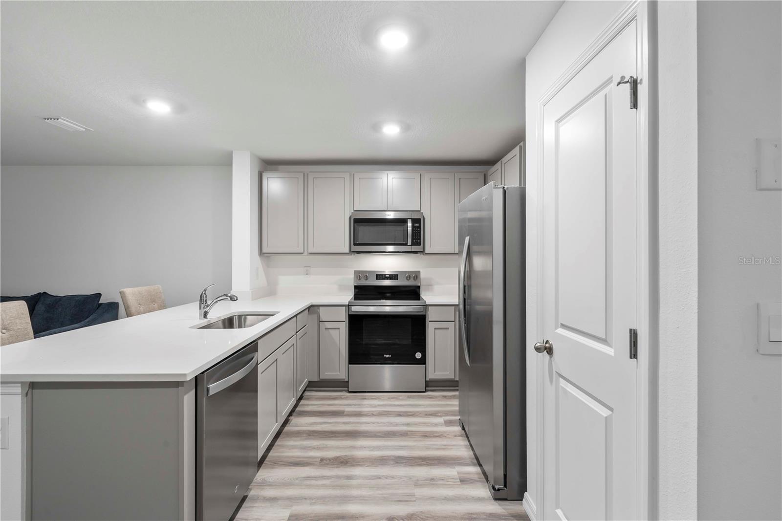 Image 21 of 36 For 959 Spotted Egret Loop