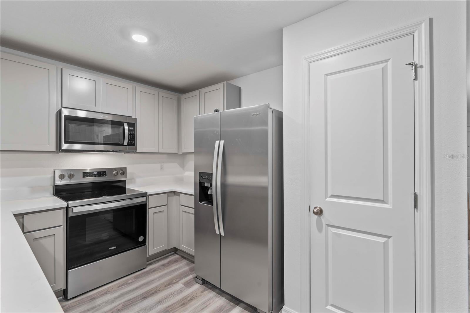 Image 23 of 36 For 959 Spotted Egret Loop