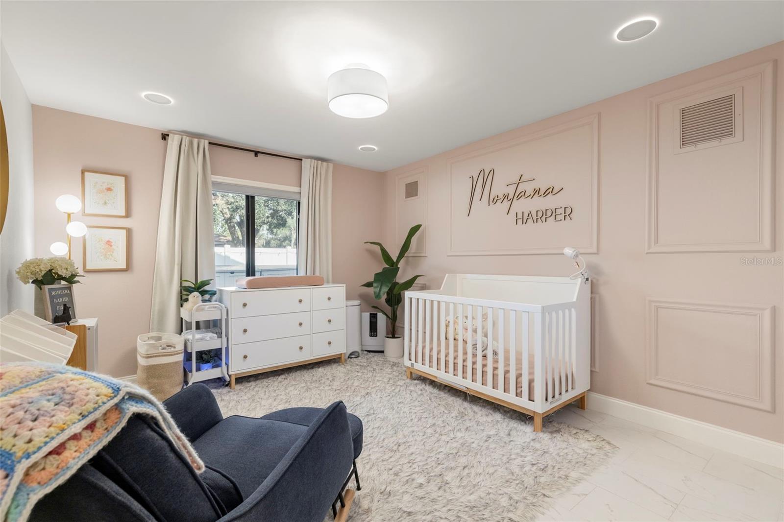 Image 25 of 49 For 1008 Michigan Boulevard