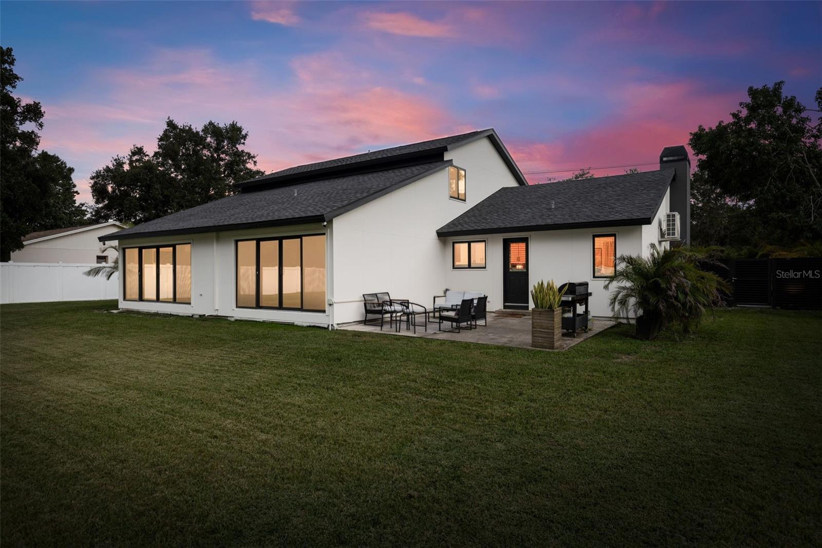 Image 26 of 49 For 1008 Michigan Boulevard