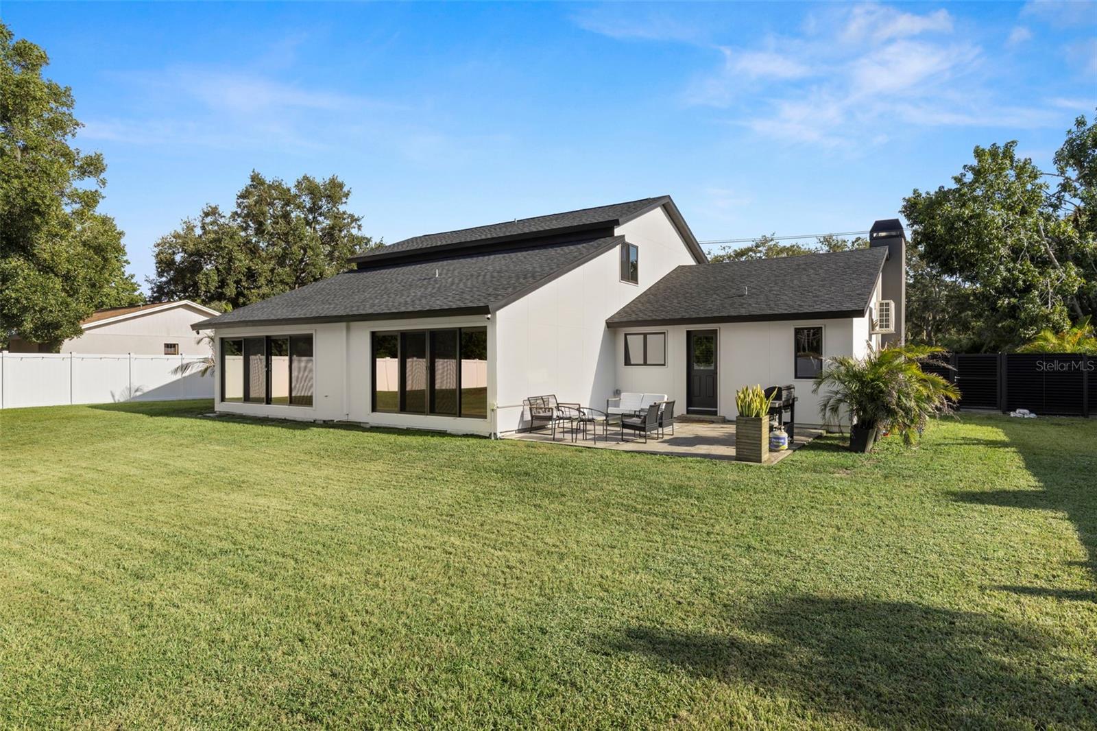 Image 29 of 49 For 1008 Michigan Boulevard