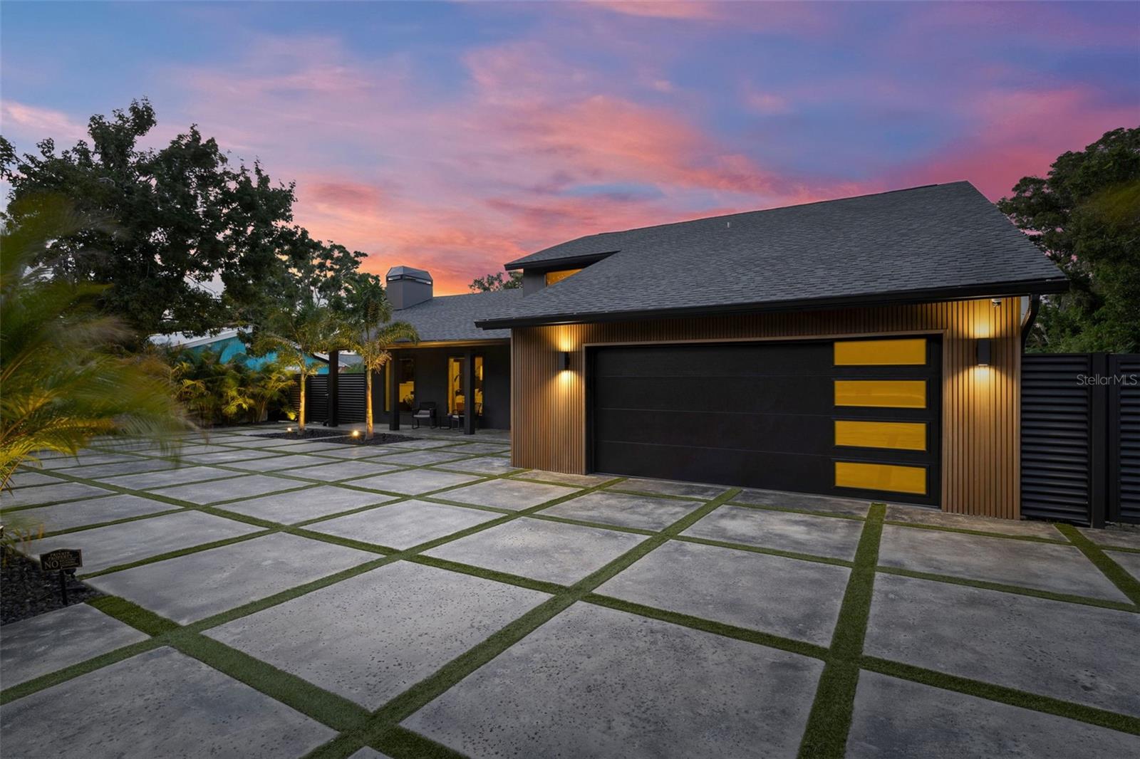 Image 39 of 49 For 1008 Michigan Boulevard