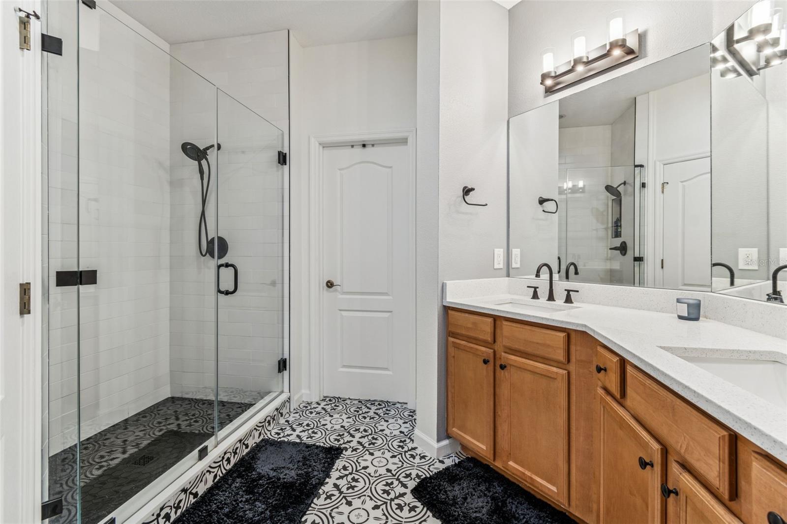 Image 22 of 67 For 10659 Whittington Court