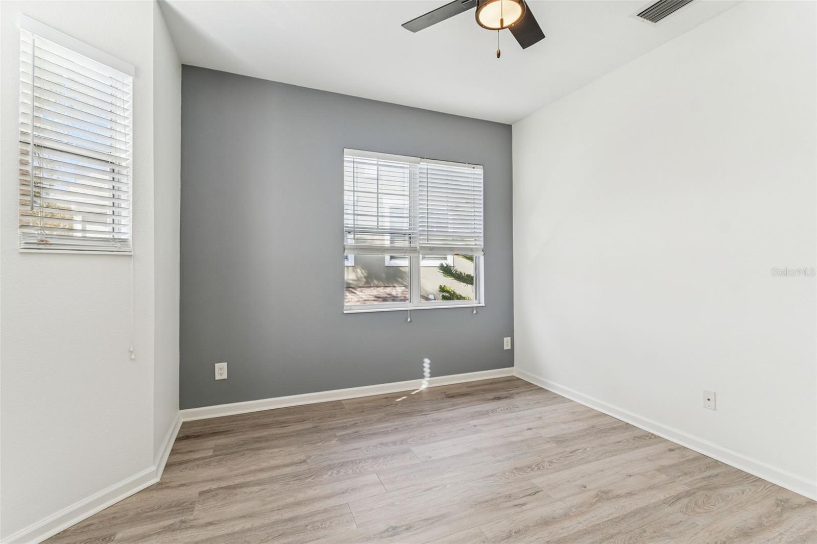 Image 31 of 67 For 10659 Whittington Court