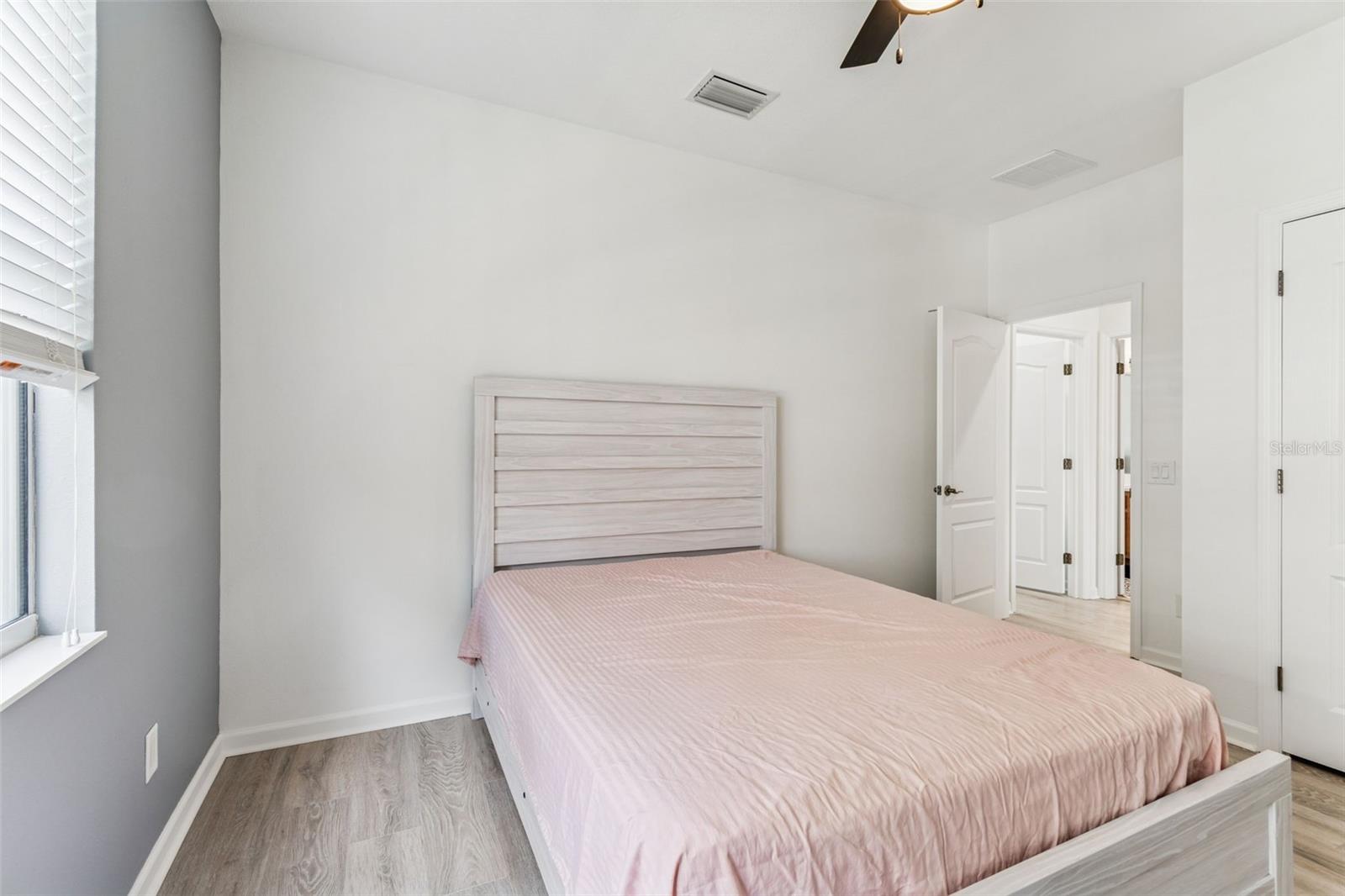 Image 37 of 67 For 10659 Whittington Court