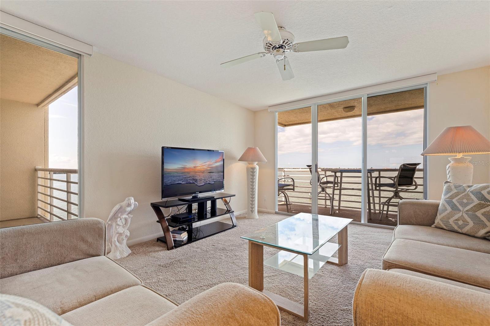 Image 5 of 21 For 6105 Bahia Del Mar Circle 683