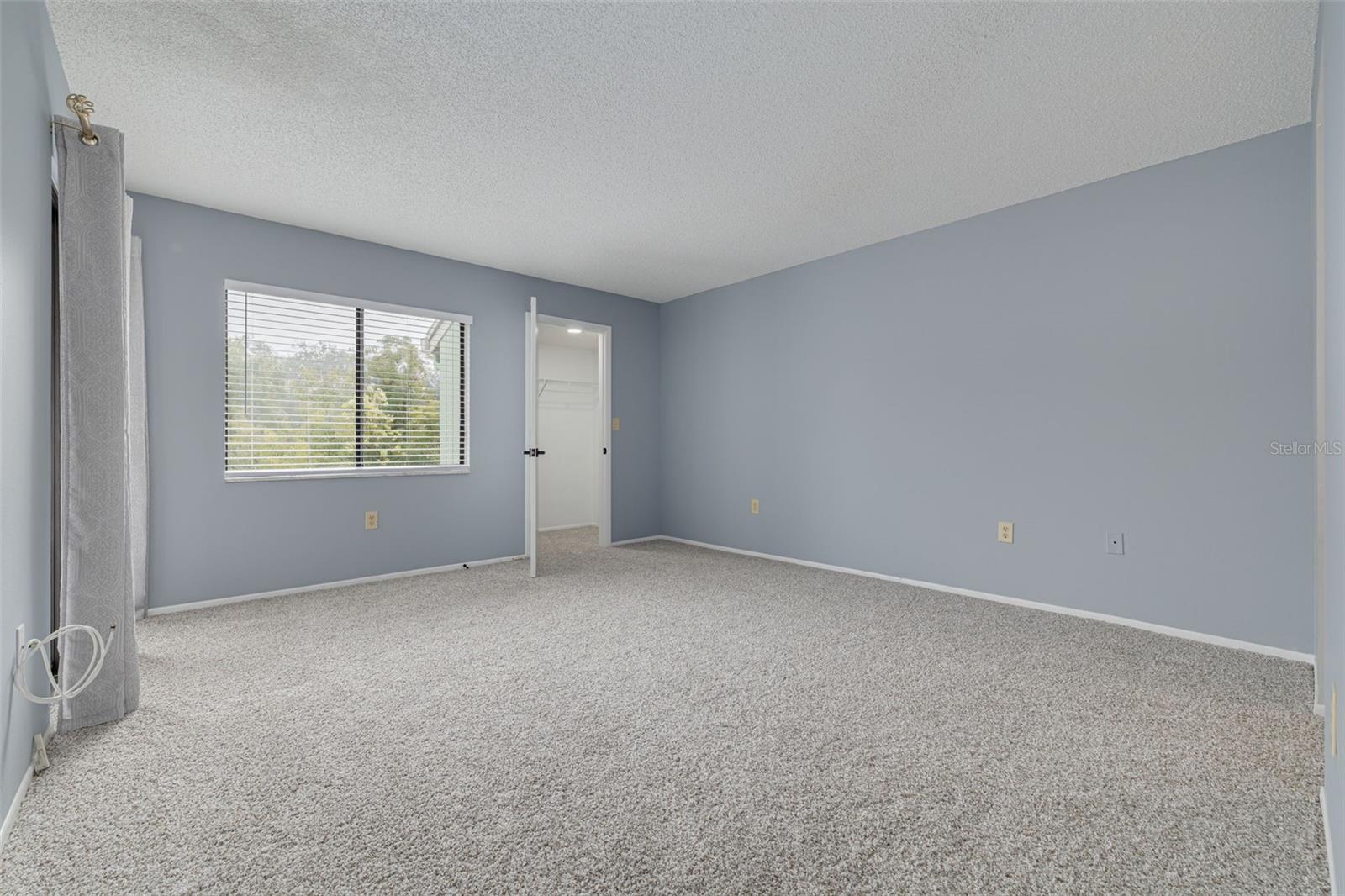 Image 12 of 23 For 218 Caryl Way  218