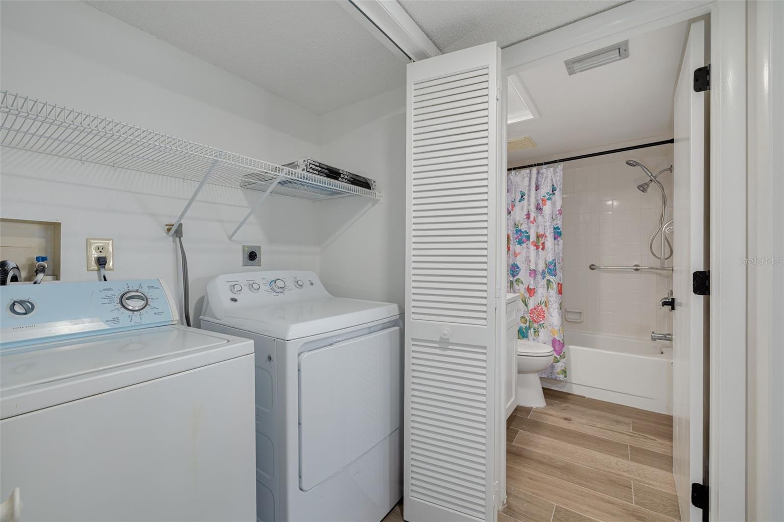 Image 15 of 23 For 218 Caryl Way  218