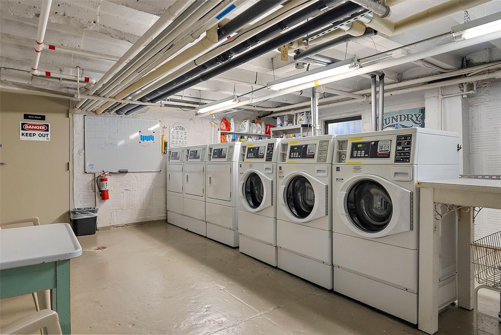 Image 18 of 22 For 130 4th Avenue N 414