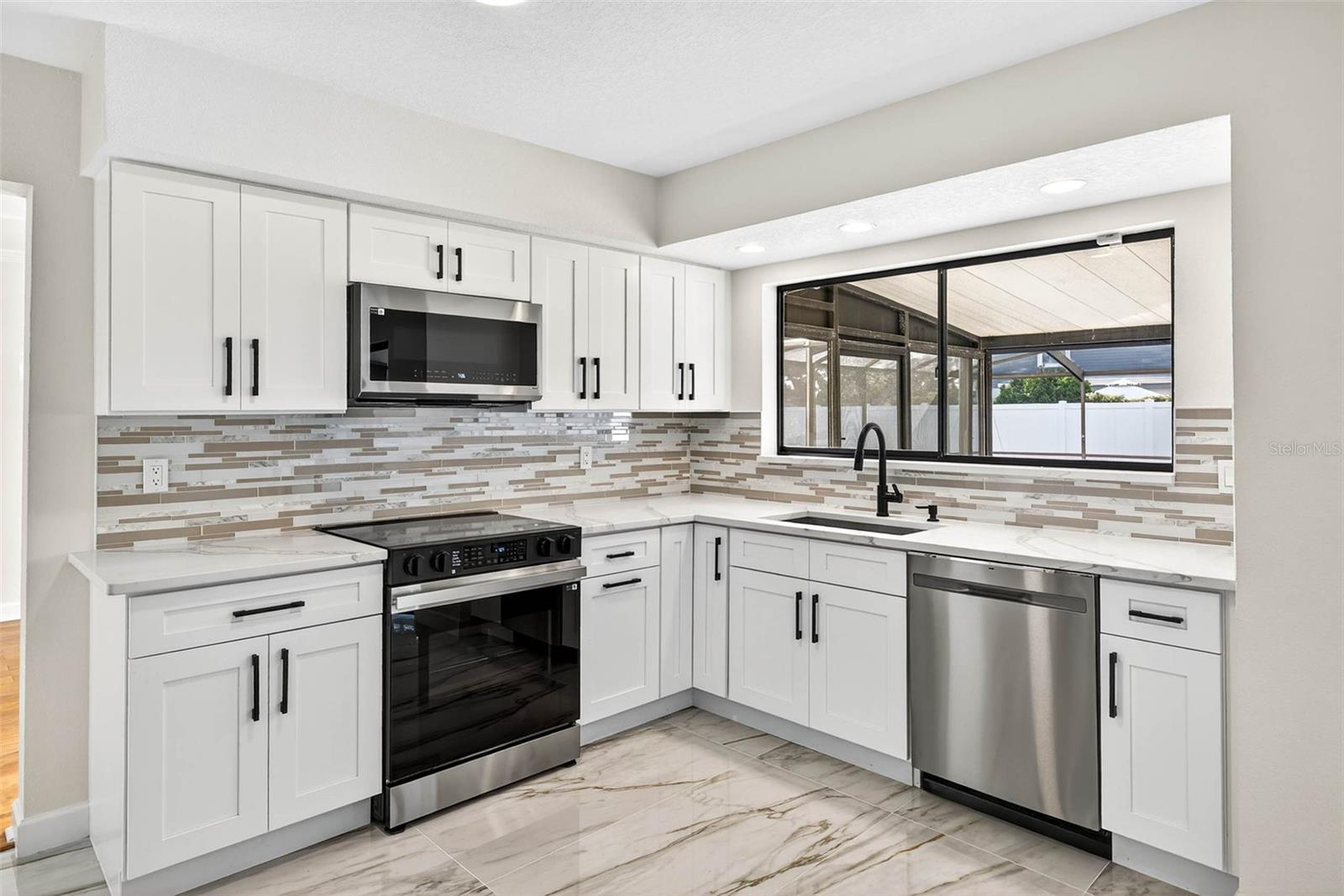 Image 11 of 39 For 3909 Braesgate Lane