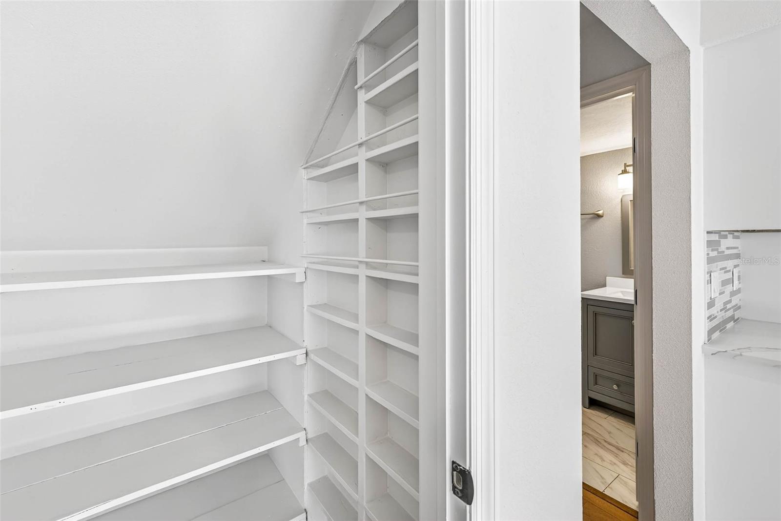 Image 15 of 39 For 3909 Braesgate Lane